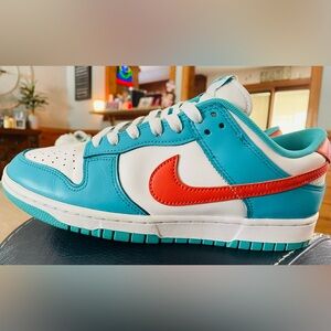 SOLD🔥 Nike Dunk Low
“Miami Dolphins” 9M 10.5 W